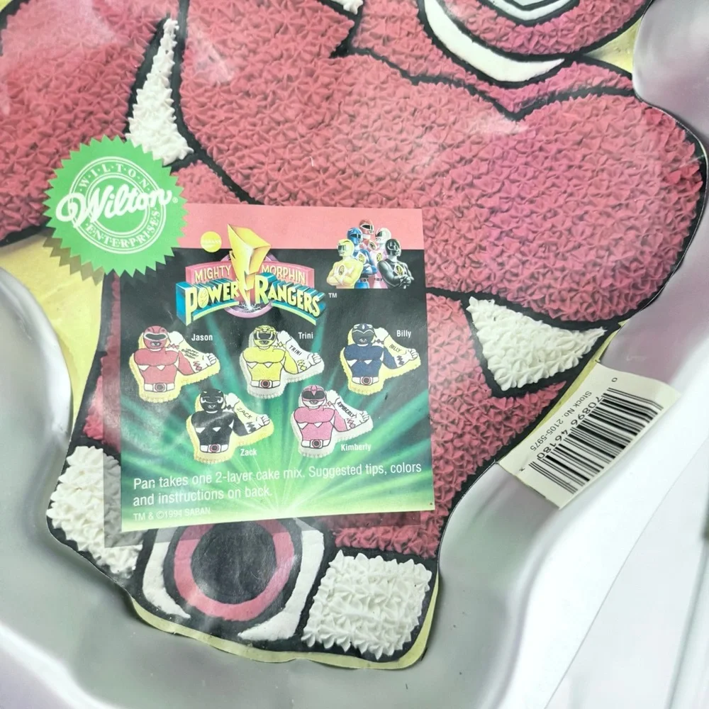 Wilton 1994 Red Power Ranger Cake Pan – NWT
